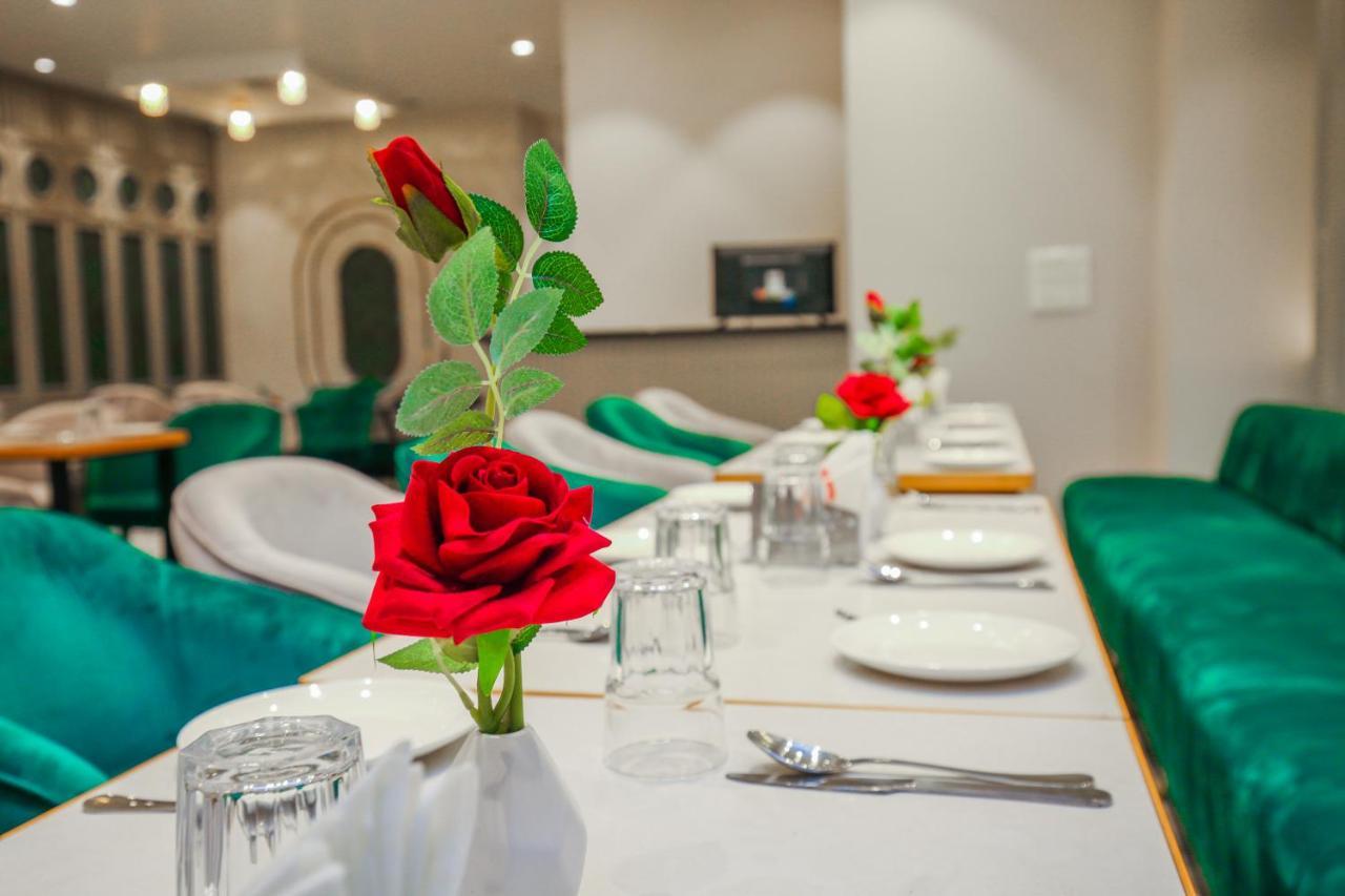 Hotel Euphoria Green Амритсар Экстерьер фото