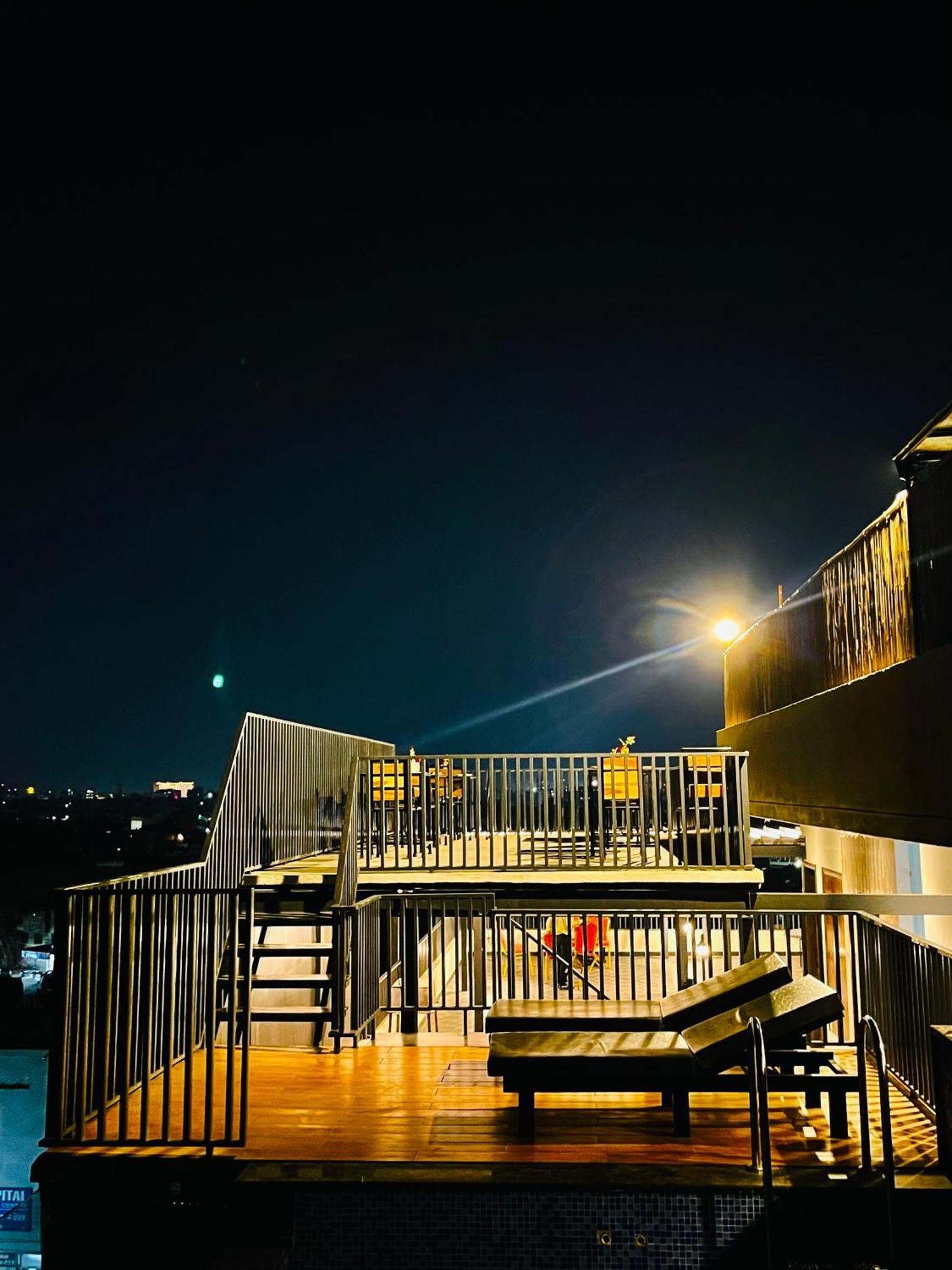 Hotel Euphoria Green Амритсар Экстерьер фото